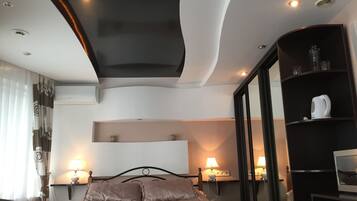 Chambre Luxe, 1 chambre | Fer et planche à repasser, Wi-Fi gratuit, draps fournis