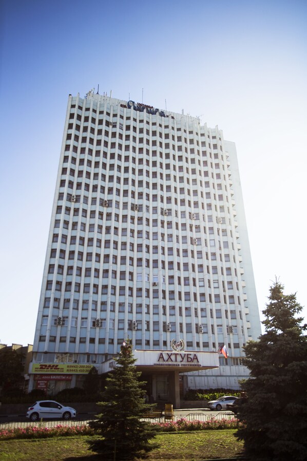 施設の正面