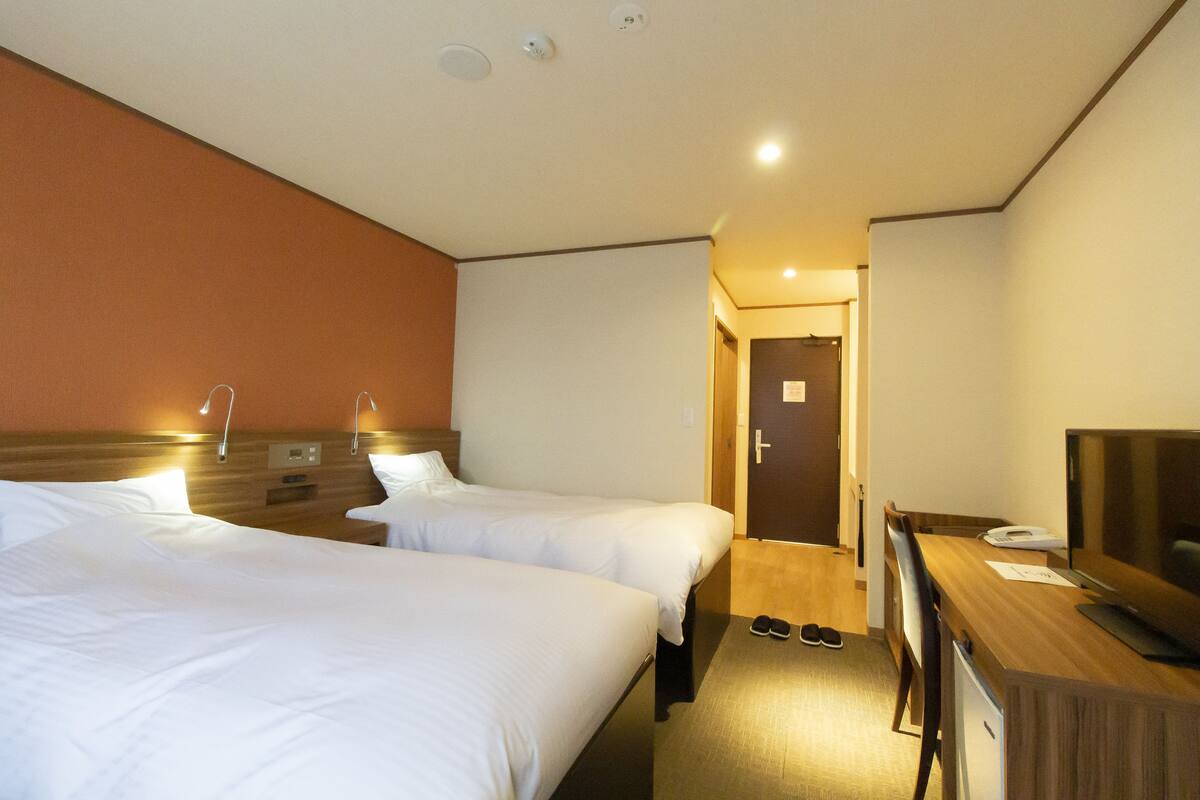 twin room, non smoking, annex building (sakura) | in-room safe, free wifi