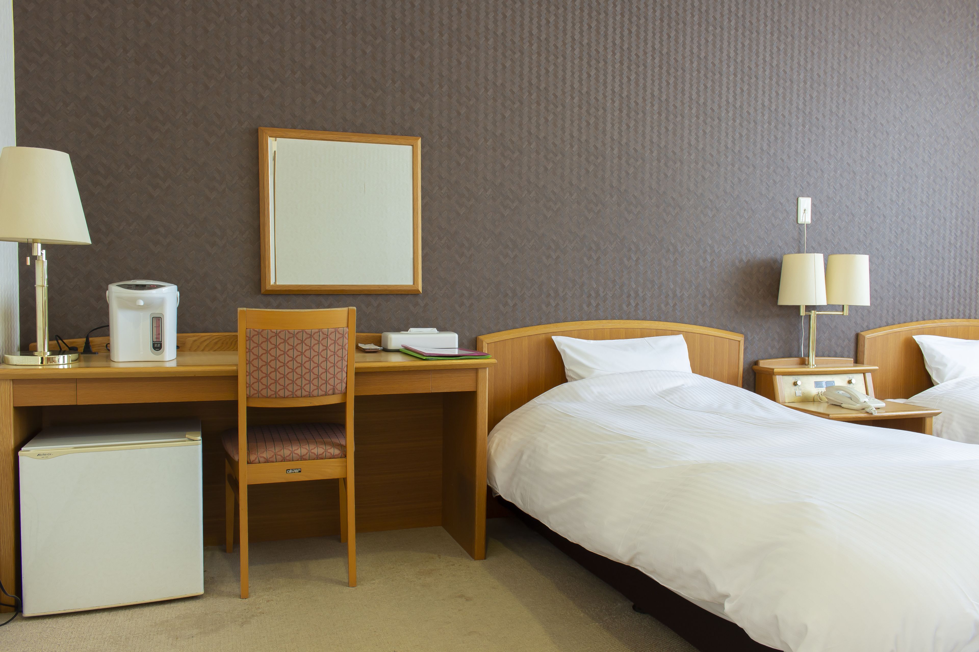 twin room, smoking | in-room safe, free wifi