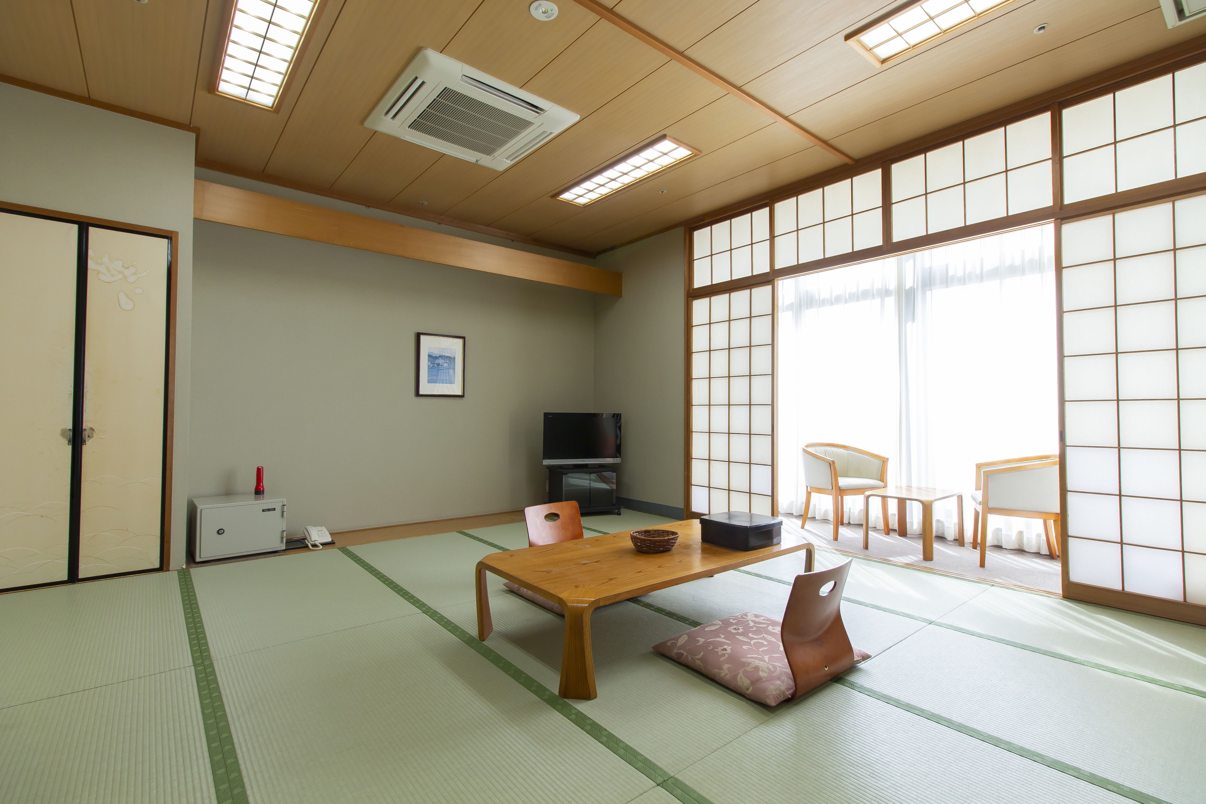 japanese-style room for 6 guests, smoking, shared bathroom | in-room safe, free wifi