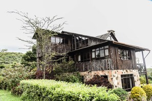 Front of property - Kamaki House (Naivasha)