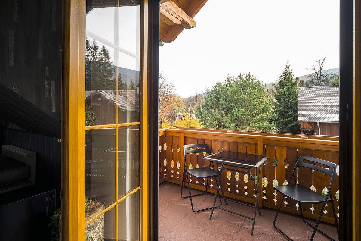 Apartment (2A/22) | Balcony