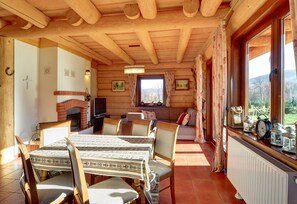 Casa de campo | Área de sala de estar | Televisión de pantalla plana 