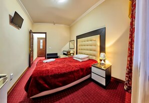 Habitació individual | Caixa forta a l'habitació, escriptori i llits addicionals 