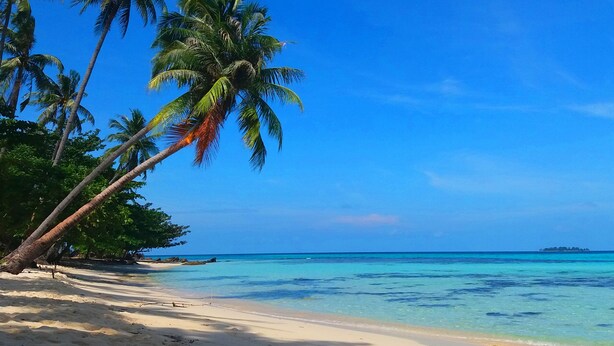 Beach - Cemara Indah Beach Bungalow (Karimun Jawa)