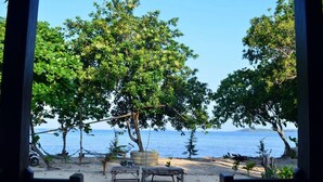 Beach - Cemara Indah Beach Bungalow (Karimun Jawa)