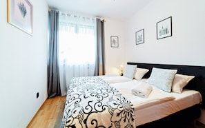 Apartment (11a/16) | Iron/ironing board, free WiFi, bed sheets