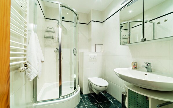 Appartement (11a/16) | Salle de bain
