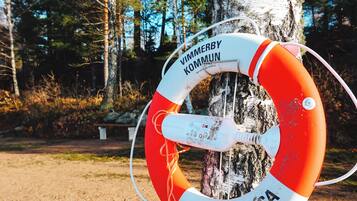 Na praia, prática de remo/canoagem, prática de pesca