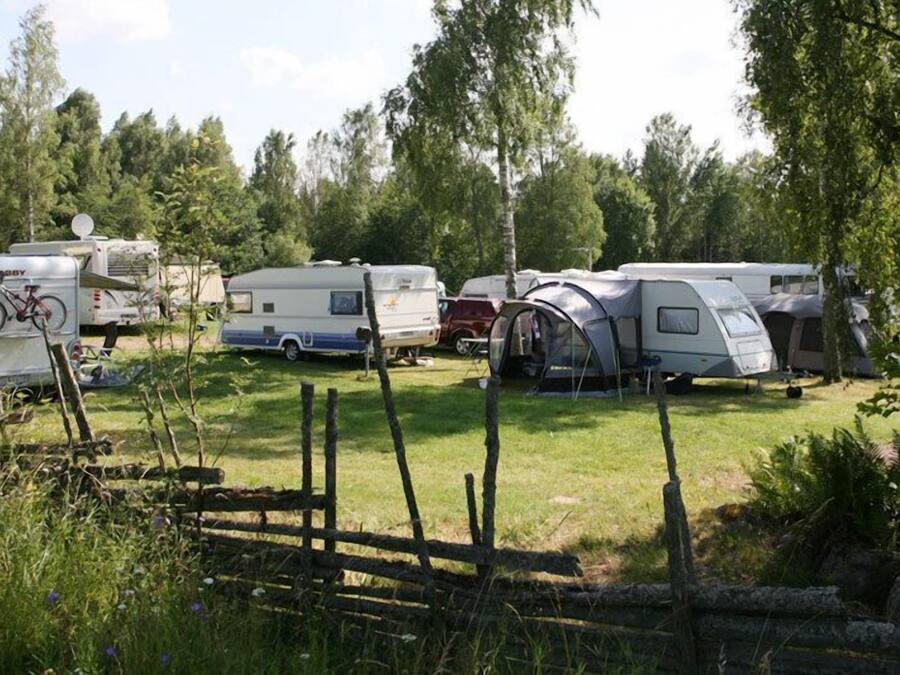 Husbils- eller lastbilsparkering