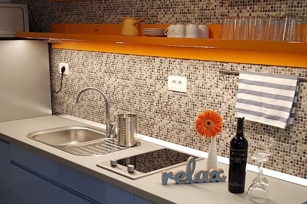 Apartment (Ground Floor) | Private kitchen | Full-size fridge, microwave, oven, stovetop