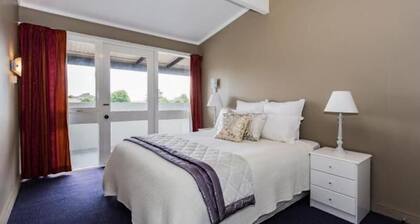 Blenheim Road Motor Lodge