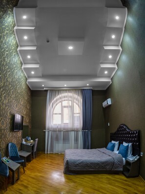 标准双人房, 1 张大床 | 埃及棉床单、高档床上用品、客房内保险箱、特色装修