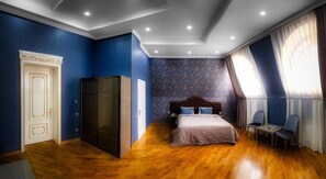 Egyptian cotton sheets, premium bedding, in-room safe - Deniz Inn City Hotel (Baku)