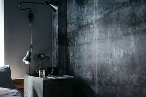 Apartment (Urban Jungle) | 2 bedrooms, minibar, desk, iron/ironing board - URBN Dreams (Berlin)