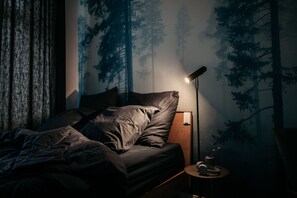 Apartment (Misty Forest) | 2 Schlafzimmer, Minibar, Schreibtisch, schallisolierte Zimmer