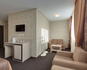 1 slaapkamer, een strijkplank/strijkijzer, gratis wifi, beddengoed