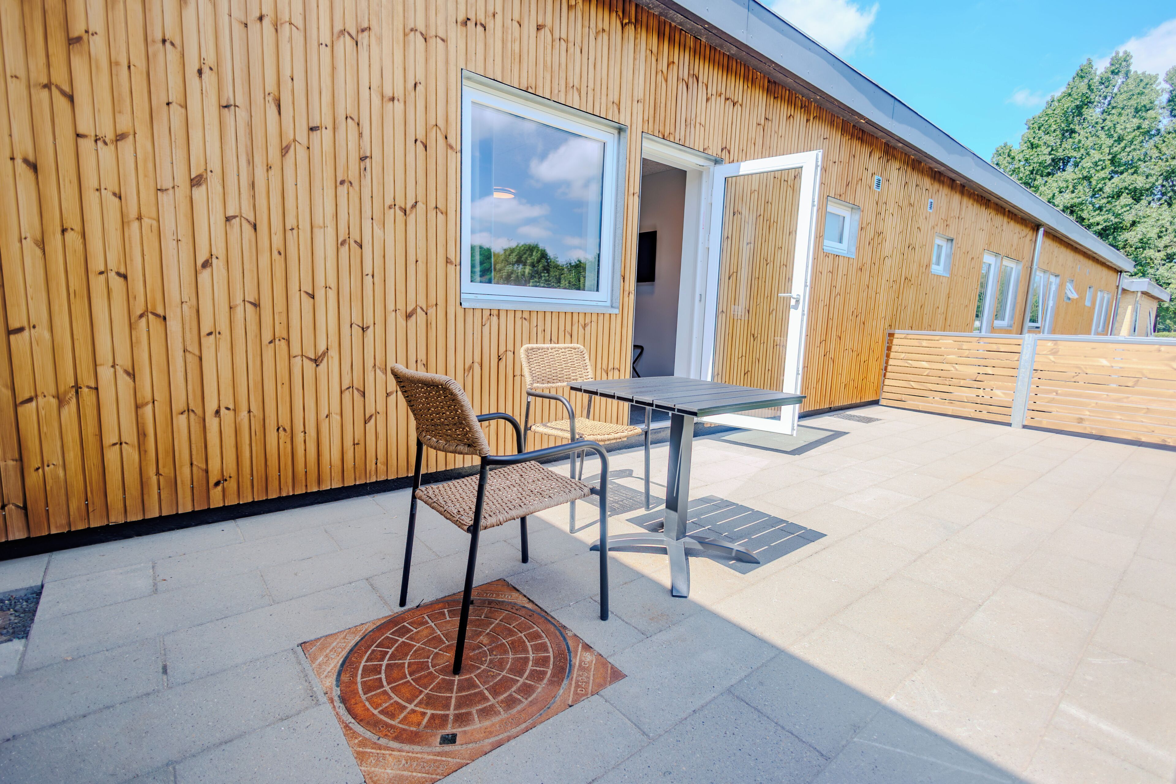 Deluxe Double Room | Iron/ironing board, free WiFi