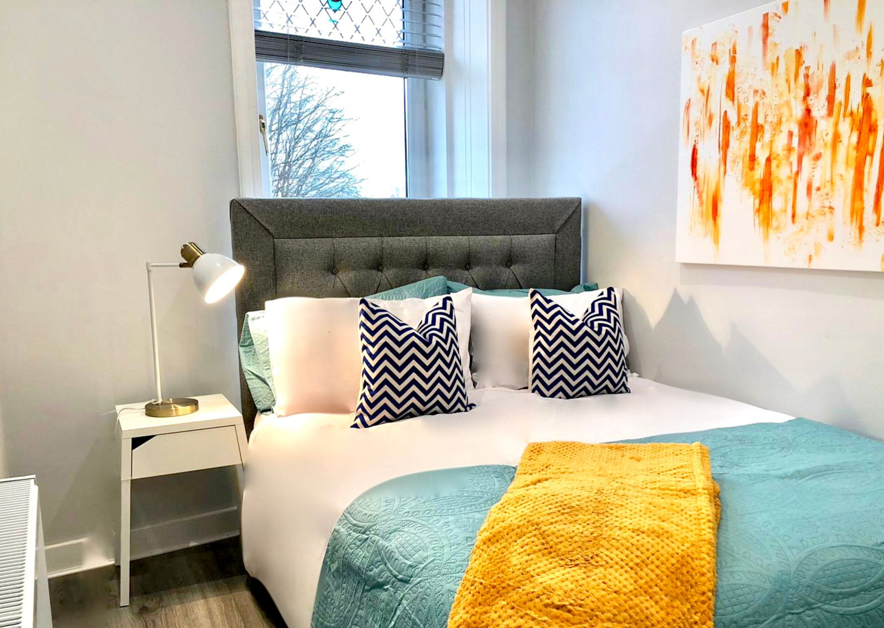 ハウス 3 ベッドルーム 禁煙 | 3 室のベッドルーム、アイロン / アイロン台、WiFi (無料)、ベッドシーツ