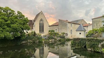 Façana frontal de l'allotjament