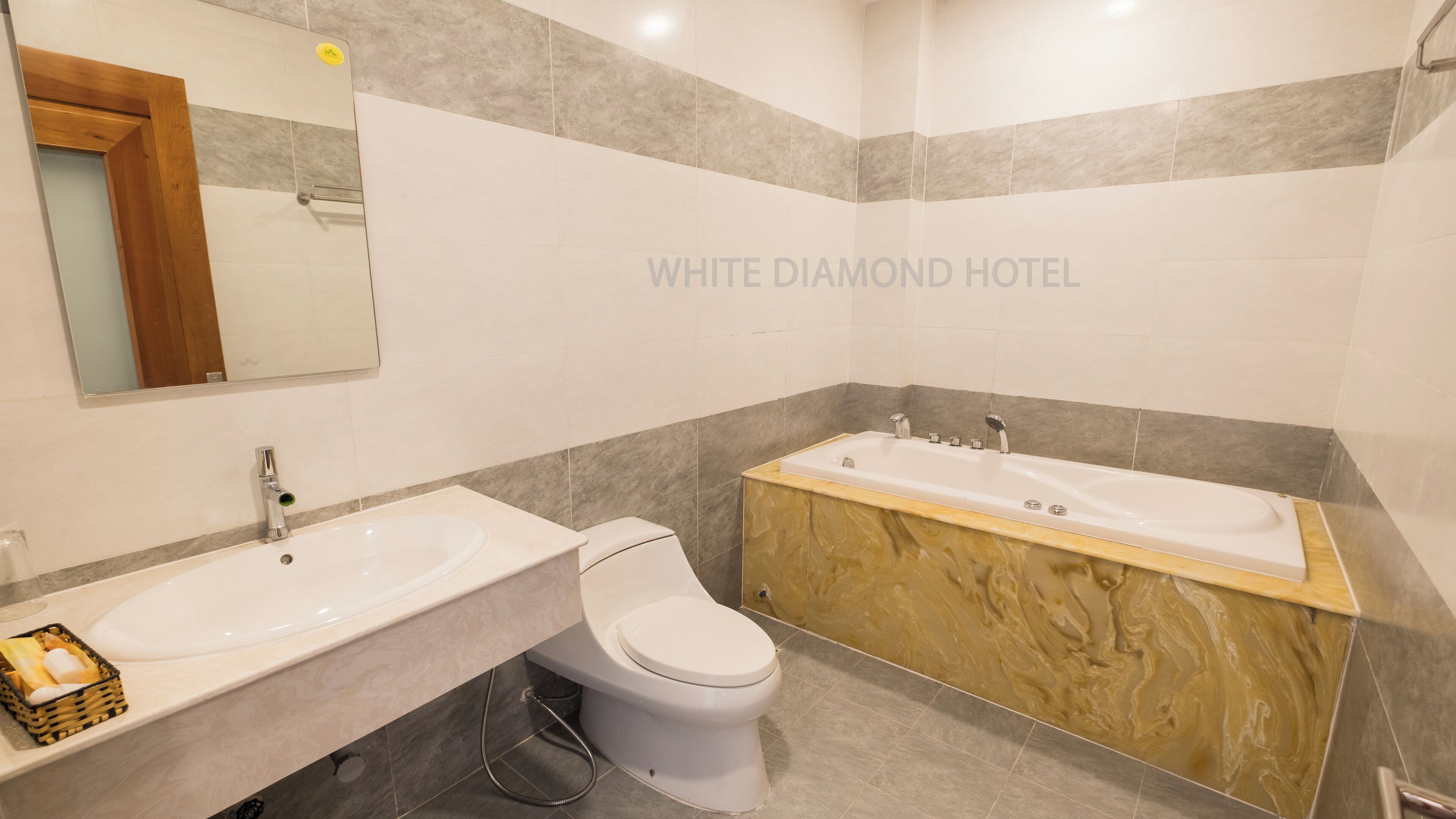 White Diamond Hotel