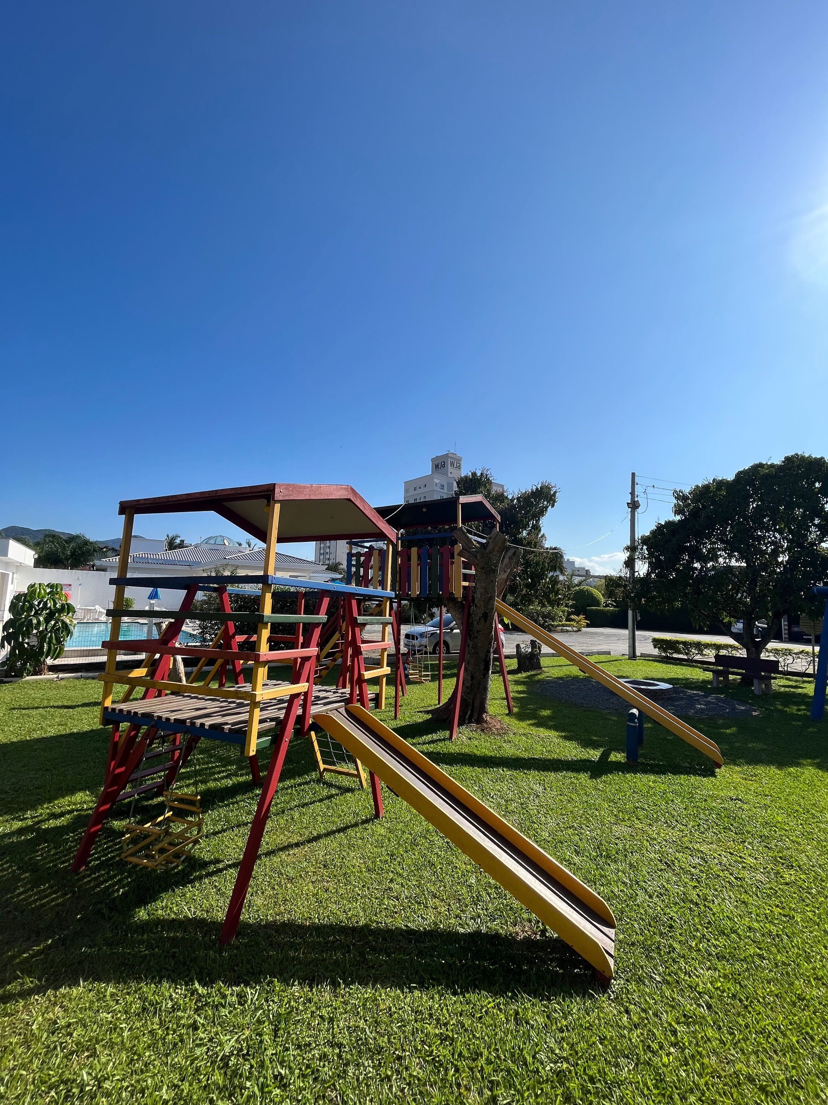 children’s play area – outdoor