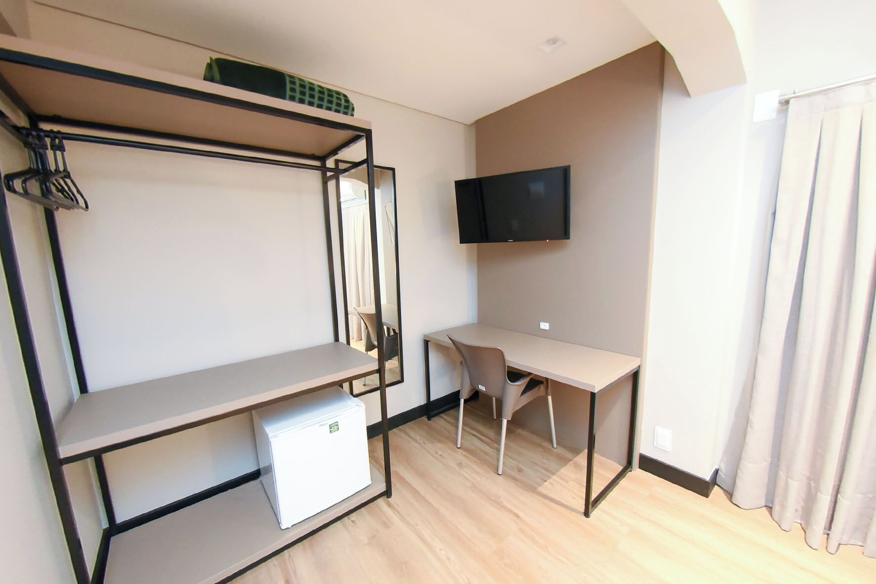 double room | 1 bedroom, desk, laptop workspace, blackout curtains