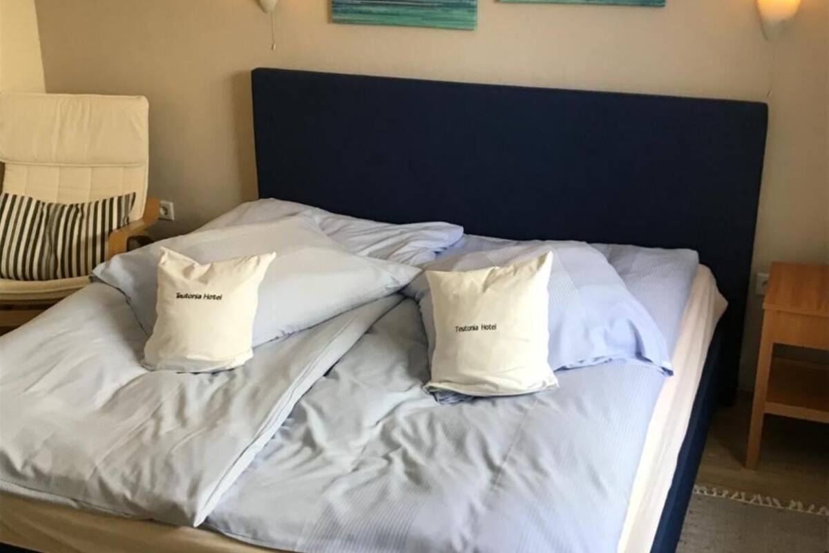 desk, blackout curtains, free wifi, bed sheets