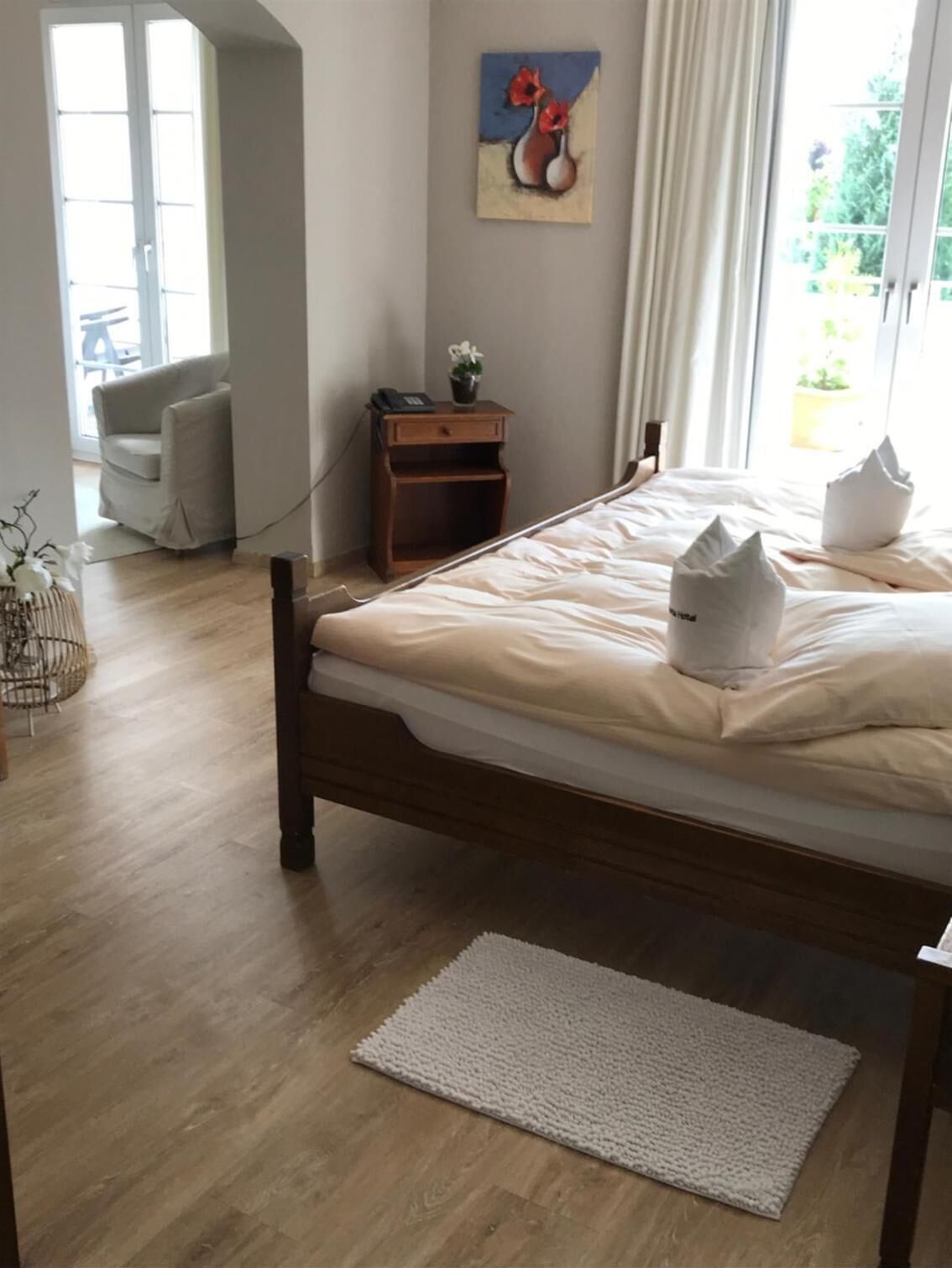 desk, blackout curtains, free wifi, bed sheets