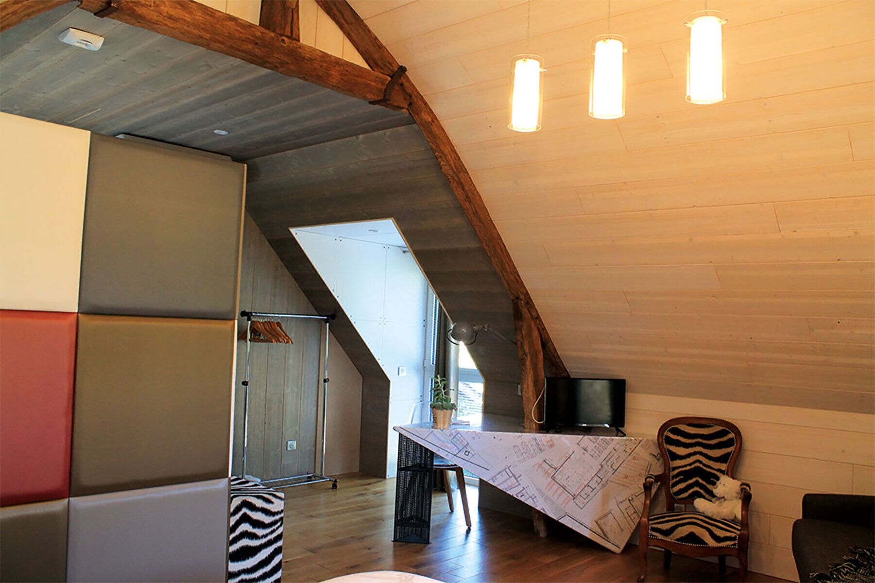 Décoration personnalisée, ameublement personnalisé, bureau