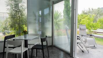Chambre Double Classique, patio