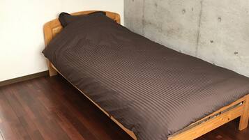 Apartment | Blackout drapes, free WiFi, bed sheets