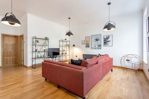 Apartment, 2 Bedrooms | Living area