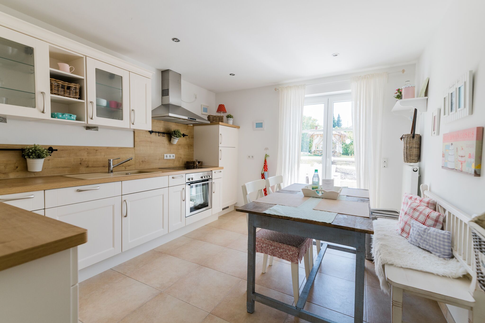 apartment | soundproofing, free wifi, bed sheets