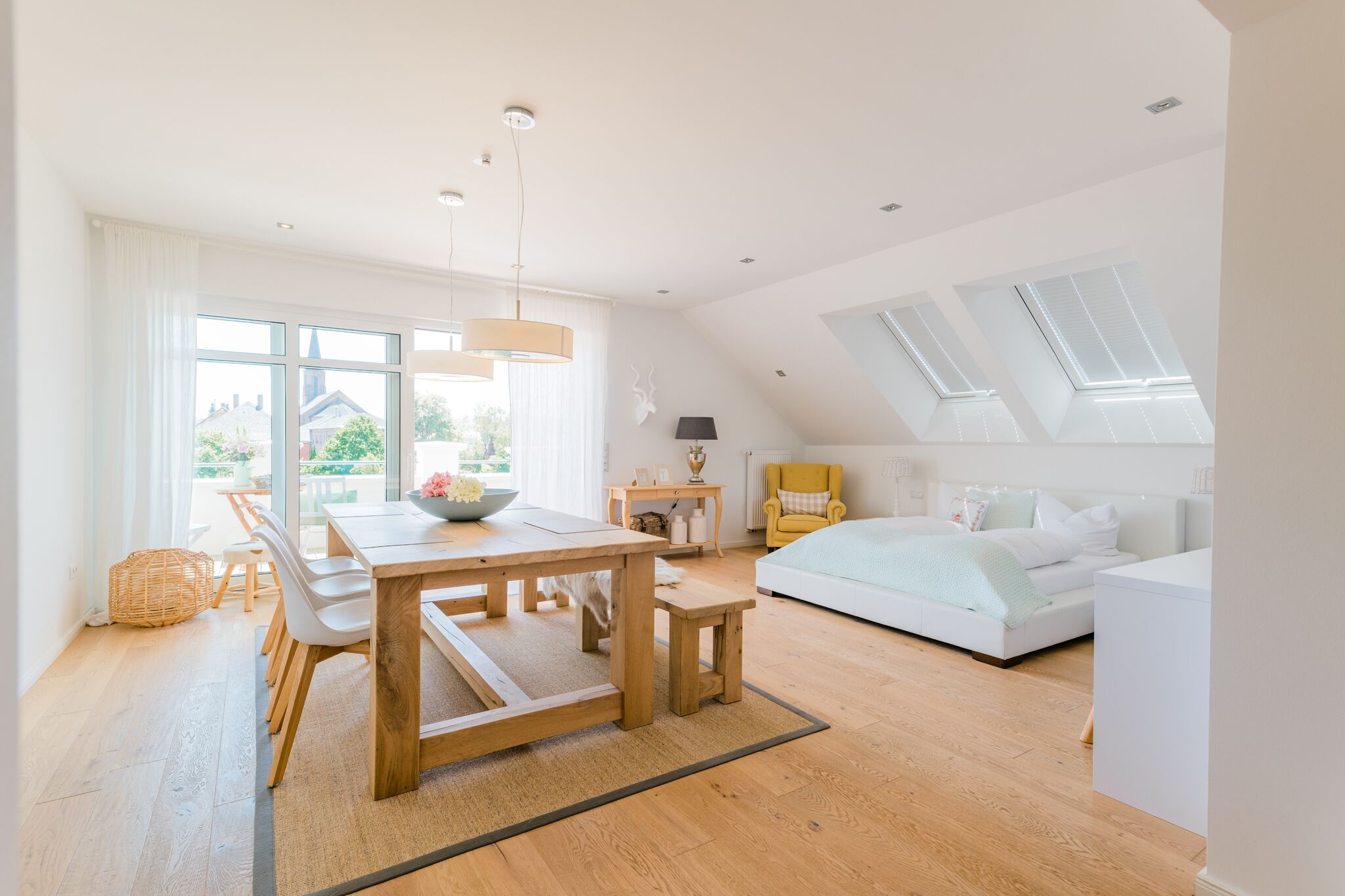 suite | soundproofing, free wifi, bed sheets