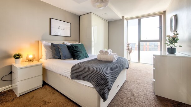 Deluxe Apartment, 2 Bedrooms, City View - City Riverview Apt Balcony & Parking (Glasgow)