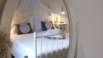 Deluxe Double Room, Hill View | Individually furnished, desk, laptop workspace, soundproofing