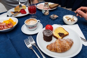 Daily buffet breakfast for a fee - Hotel Bremen  (Rimini)