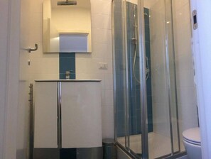 Shower - Casa Helzel B&B (Naples)