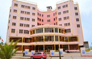 Mặt tiền nơi lưu trú