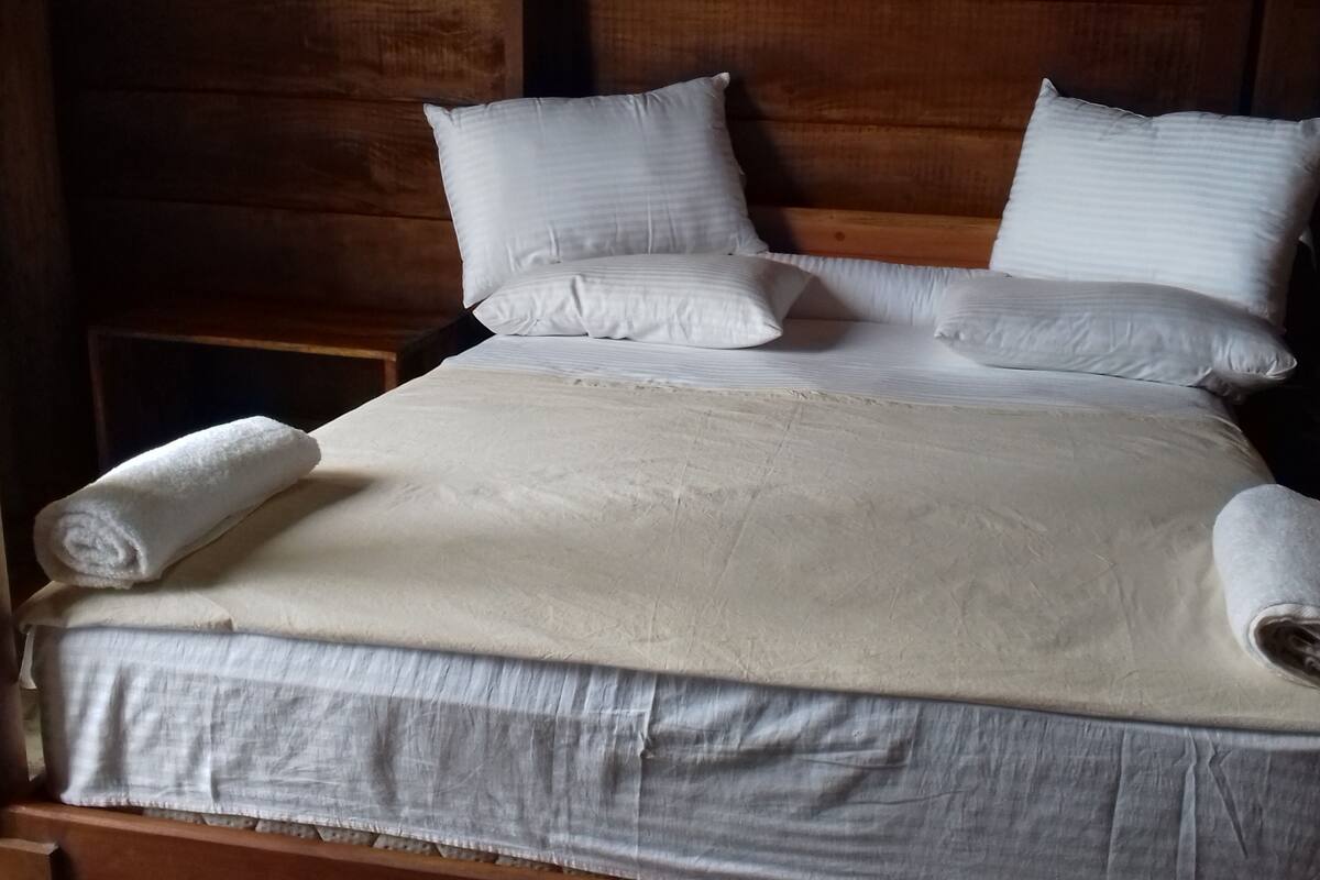 Frigobar, escrivaninha, quartos à prova de som, Wi-Fi de cortesia