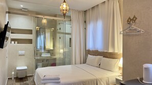 Standard Room, Canal View | Individually decorated, blackout curtains, soundproofing