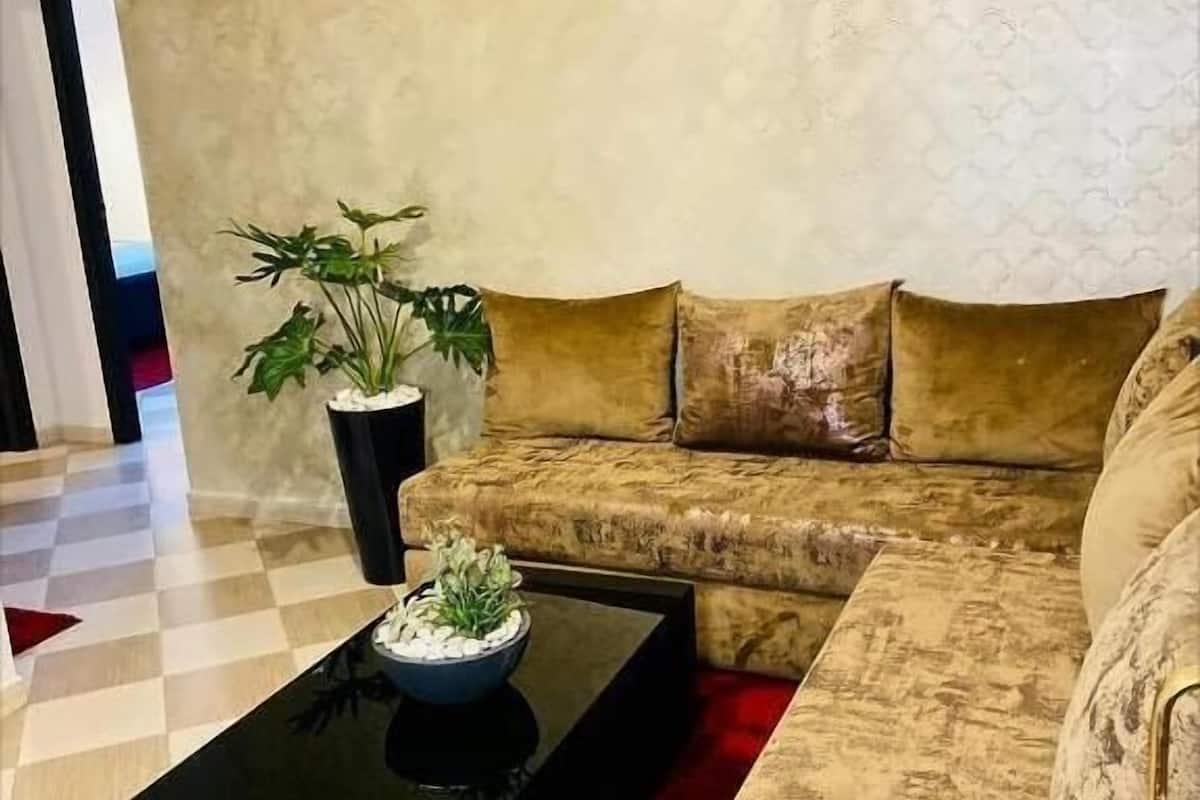 family apartment, canal view | living area | 32-inch flat-screen tv with satellite channels