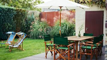 House, Private Bathroom, River View (Altes Winzerhaus) | Teres/patio