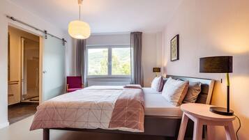 Apartment, Private Bathroom, River View (Kirschgarten) | 1 bilik tidur