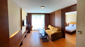 1 bedroom, Egyptian cotton sheets, premium bedding, free minibar
