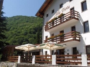 บริเวณภายนอก