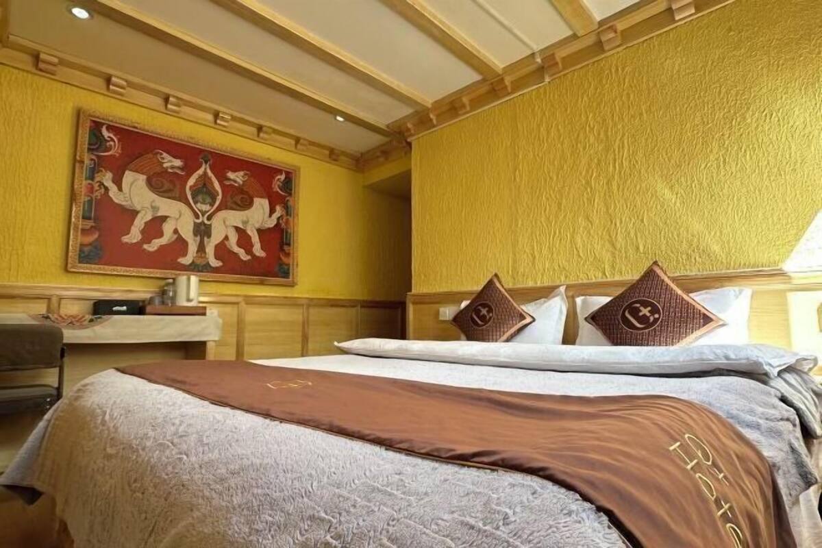 Blackout curtains, soundproofing, free WiFi, bed sheets