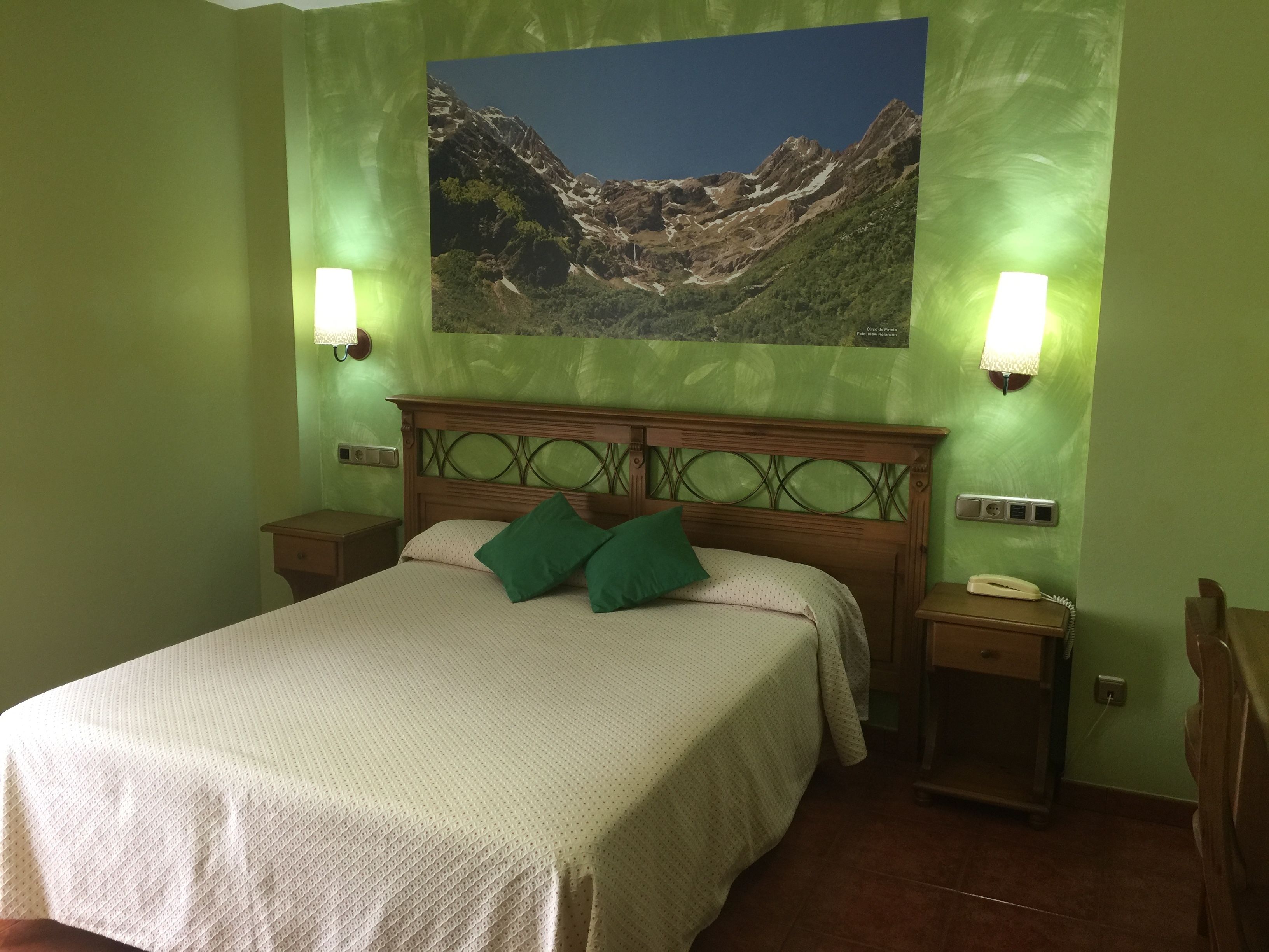 double or twin room | minibar, desk, free cots/infant beds, free wifi